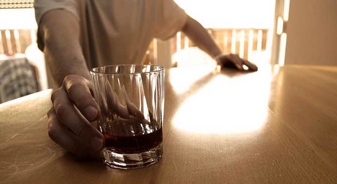 Можно ли употреблять алкоголь при инсульте