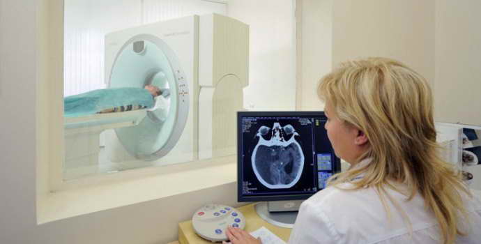 МРТ головного мозга: методика проведения, противопоказания