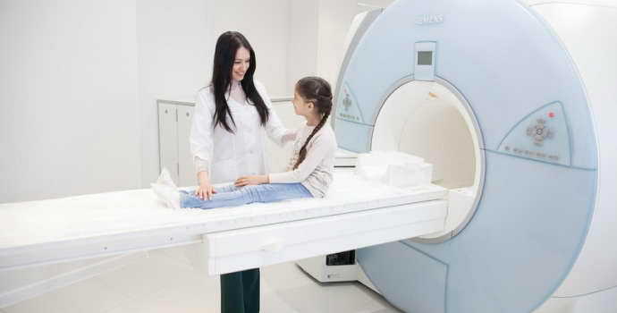 МРТ головного мозга и сосудов головного мозга, показания к проведению