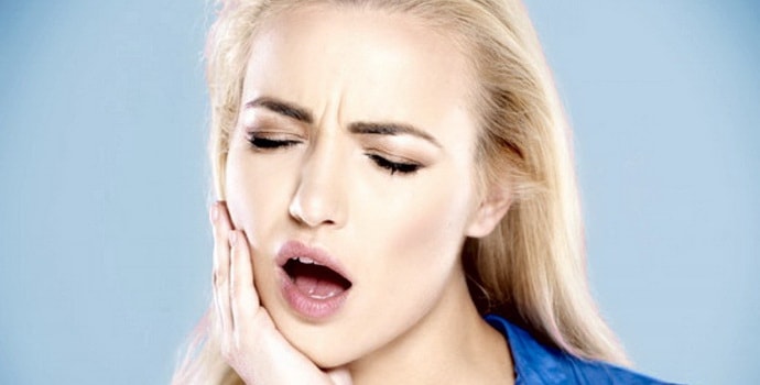 Болезнь или временное нарушение – почему сводит челюсть
