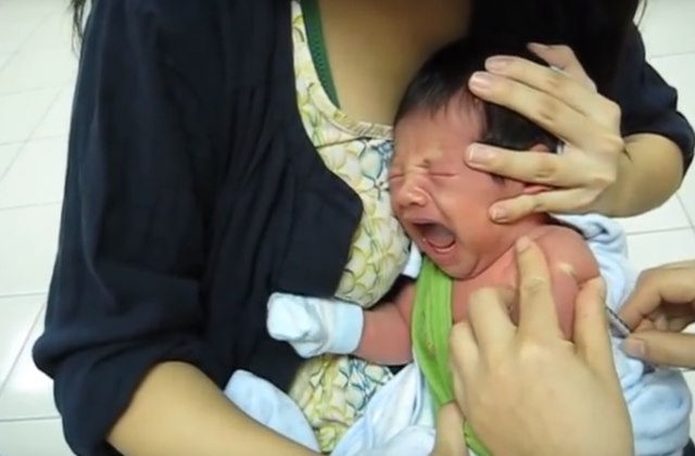 Проведение вакцинации в роддоме новорожденному