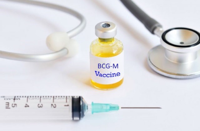 Ампула с вакциной БЦЖ-М