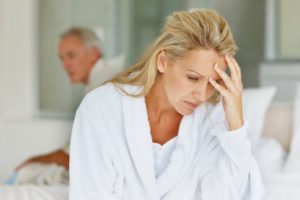 гипотиреоз симптомы у женщин в менопаузе лечение