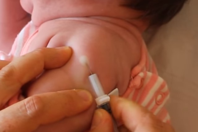 Проведение вакцинации в родильном отделении