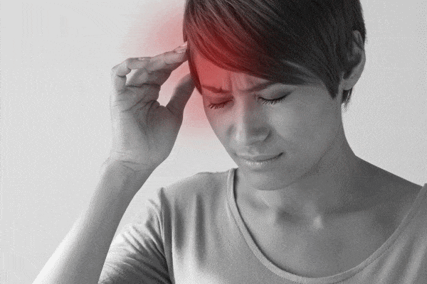 Проявления мигрени у женщин
